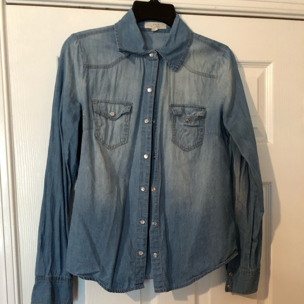Stretchy Jean button up